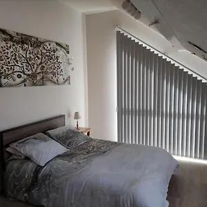 Duplex Independant, Dans Maison. Appartement
