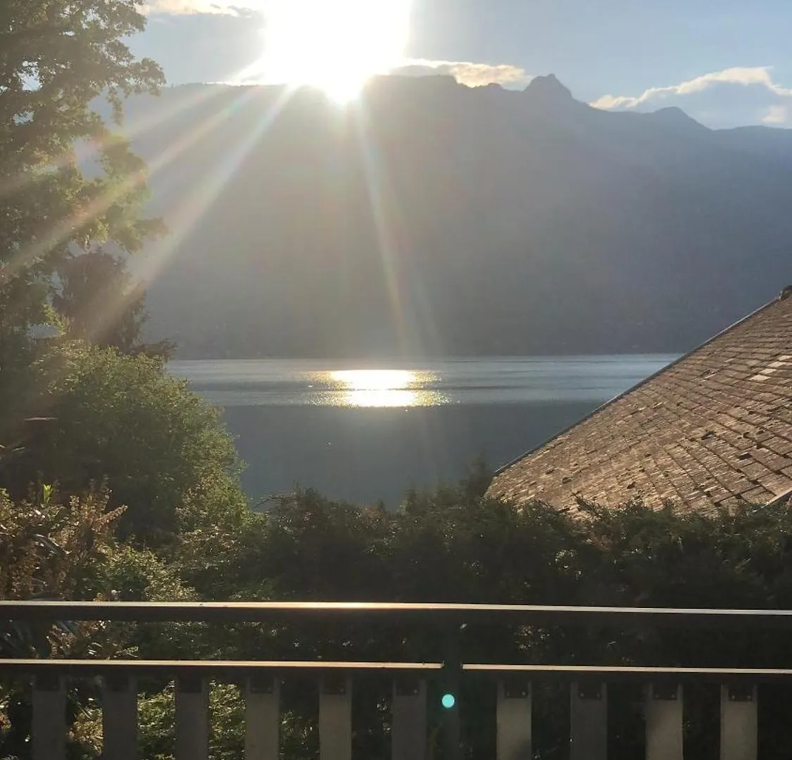 Holiday home La Maison Du Lac Tresserve