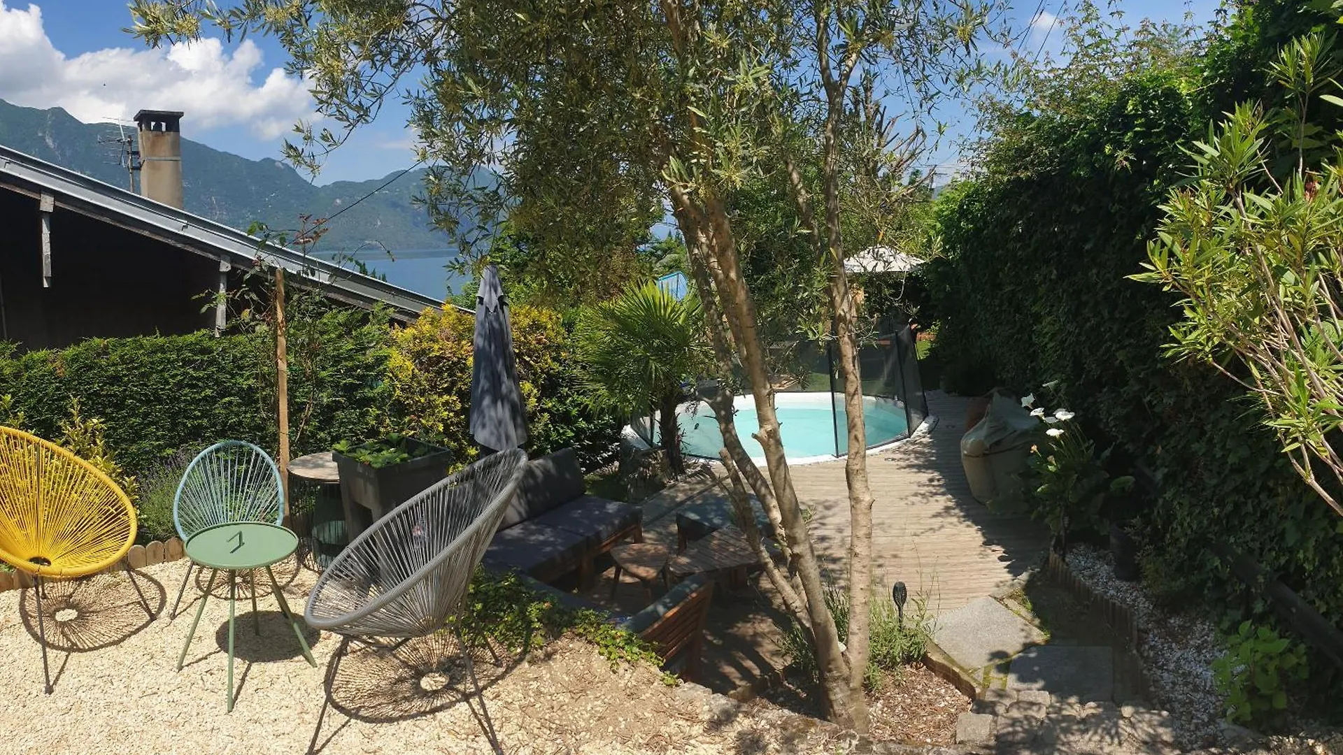 La Maison Du Lac Tresserve Holiday home